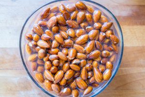 How many Almonds should I eat a day?